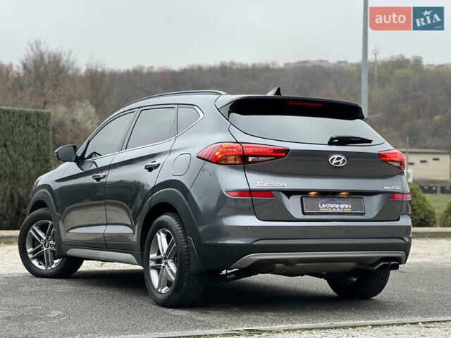 Серый Хендай Туксон, объемом двигателя 2 л и пробегом 117 тыс. км за 20600 $, фото 11 на Automoto.ua