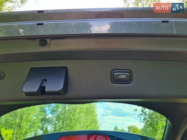 Серый Хендай Туксон, объемом двигателя 2 л и пробегом 163 тыс. км за 20700 $, фото 21 на Automoto.ua