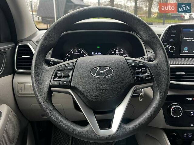 Серый Хендай Туксон, объемом двигателя 1.98 л и пробегом 139 тыс. км за 19500 $, фото 11 на Automoto.ua