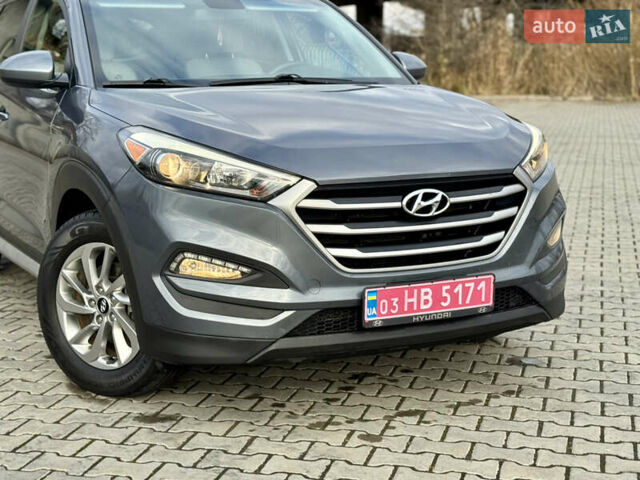 Серый Хендай Туксон, объемом двигателя 2 л и пробегом 183 тыс. км за 13750 $, фото 34 на Automoto.ua