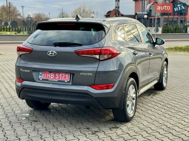 Серый Хендай Туксон, объемом двигателя 2 л и пробегом 183 тыс. км за 13750 $, фото 12 на Automoto.ua
