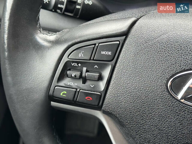 Серый Хендай Туксон, объемом двигателя 1.6 л и пробегом 92 тыс. км за 17900 $, фото 38 на Automoto.ua