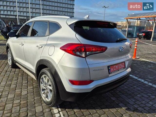 Серый Хендай Туксон, объемом двигателя 2 л и пробегом 121 тыс. км за 15300 $, фото 8 на Automoto.ua