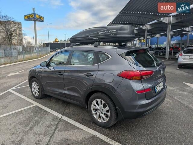 Сірий Хендай Туксон, об'ємом двигуна 2 л та пробігом 72 тис. км за 21600 $, фото 4 на Automoto.ua