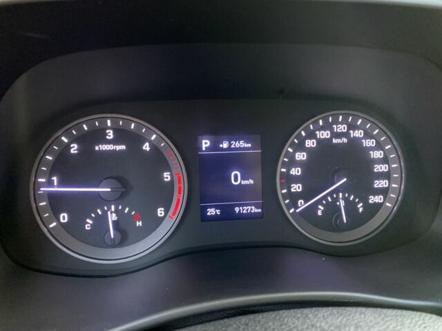 Сірий Хендай Туксон, об'ємом двигуна 1.6 л та пробігом 98 тис. км за 20900 $, фото 9 на Automoto.ua