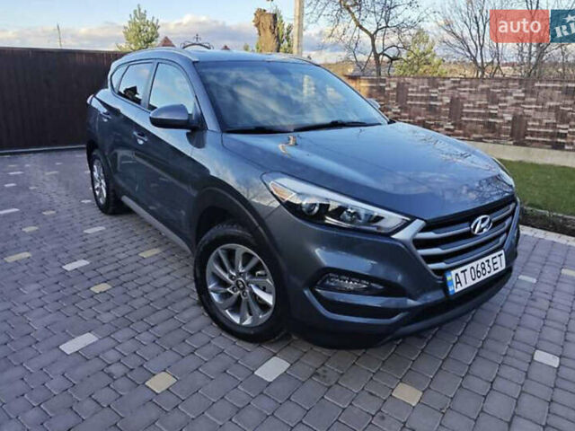 Серый Хендай Туксон, объемом двигателя 2 л и пробегом 68 тыс. км за 15500 $, фото 6 на Automoto.ua
