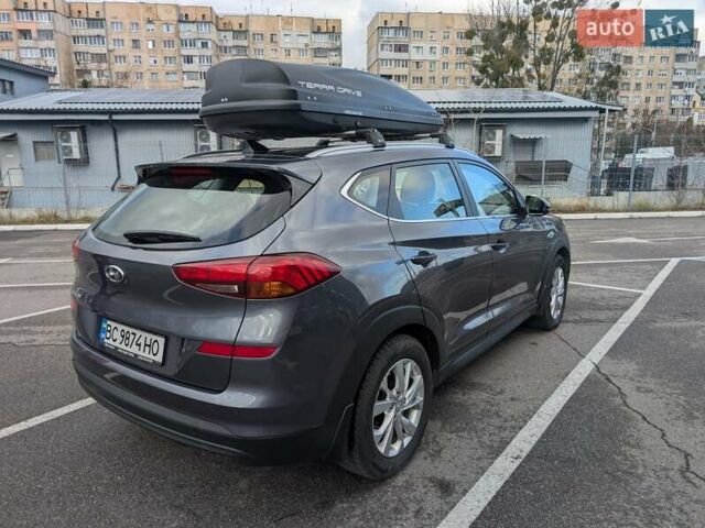 Сірий Хендай Туксон, об'ємом двигуна 2 л та пробігом 72 тис. км за 21600 $, фото 3 на Automoto.ua