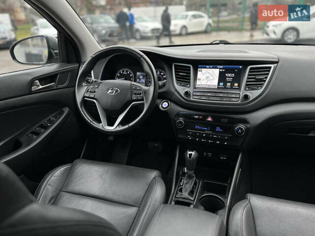 Серый Хендай Туксон, объемом двигателя 1.6 л и пробегом 92 тыс. км за 17900 $, фото 35 на Automoto.ua