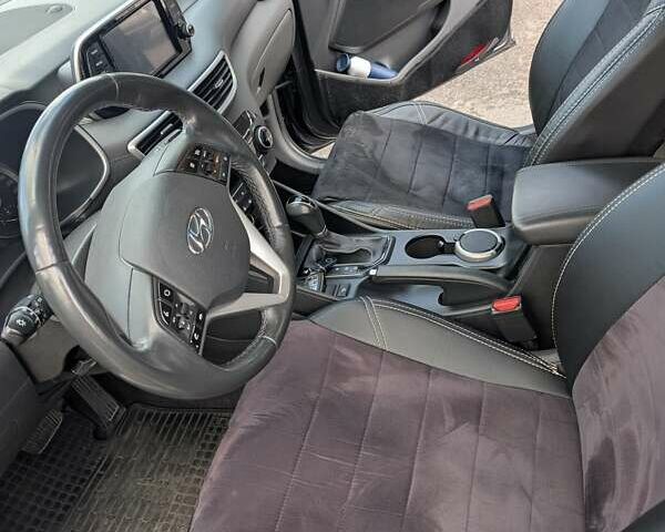 Сірий Хендай Туксон, об'ємом двигуна 2 л та пробігом 72 тис. км за 21600 $, фото 15 на Automoto.ua