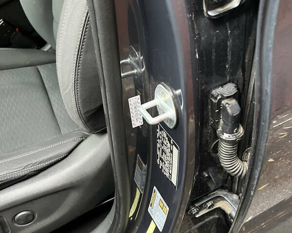 Серый Хендай Туксон, объемом двигателя 2.36 л и пробегом 63 тыс. км за 20500 $, фото 17 на Automoto.ua