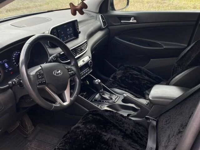 Серый Хендай Туксон, объемом двигателя 2 л и пробегом 99 тыс. км за 9600 $, фото 15 на Automoto.ua