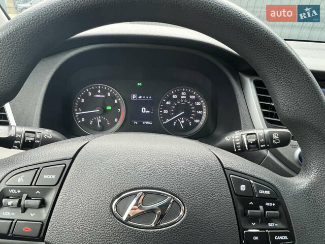 Серый Хендай Туксон, объемом двигателя 2 л и пробегом 123 тыс. км за 14999 $, фото 15 на Automoto.ua