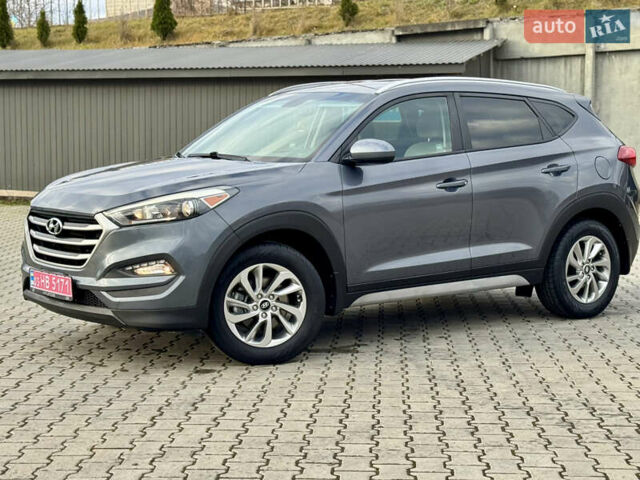Серый Хендай Туксон, объемом двигателя 2 л и пробегом 183 тыс. км за 13750 $, фото 61 на Automoto.ua