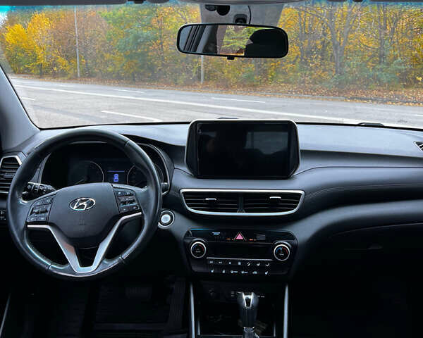 Хендай Туксон 2018 в Харькове на Automoto.ua Серый Хендай Туксон, объемом двигателя 2 л и пробегом 125 тыс. км за 21500 $, фото 7 на Automoto.ua