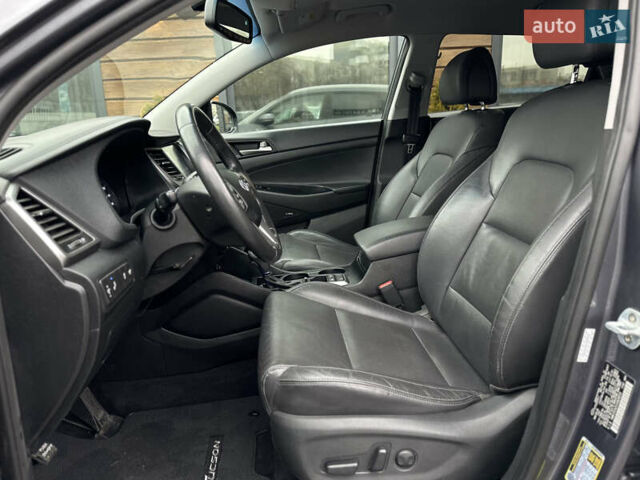 Серый Хендай Туксон, объемом двигателя 1.6 л и пробегом 92 тыс. км за 17900 $, фото 29 на Automoto.ua