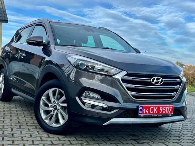 Серый Хендай Туксон, объемом двигателя 2 л и пробегом 115 тыс. км за 13950 $, фото 6 на Automoto.ua