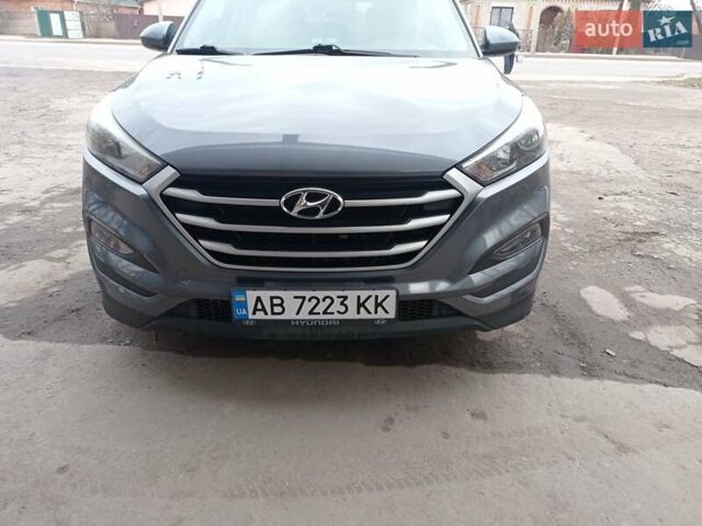 Серый Хендай Туксон, объемом двигателя 2 л и пробегом 128 тыс. км за 16500 $, фото 8 на Automoto.ua