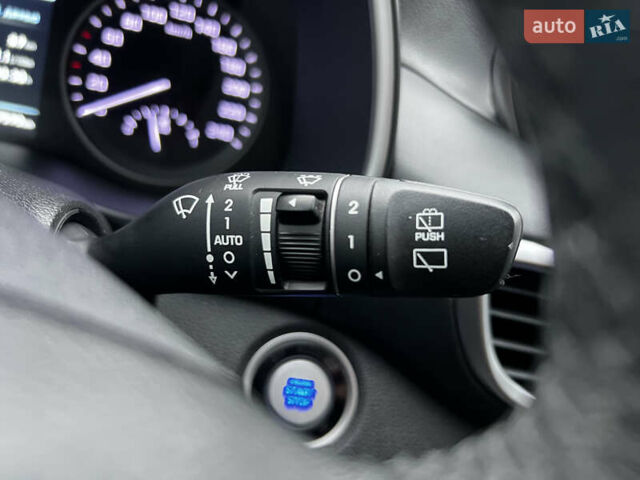 Серый Хендай Туксон, объемом двигателя 2 л и пробегом 117 тыс. км за 20600 $, фото 33 на Automoto.ua