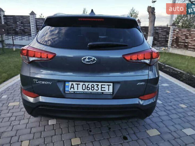 Серый Хендай Туксон, объемом двигателя 2 л и пробегом 68 тыс. км за 15500 $, фото 18 на Automoto.ua