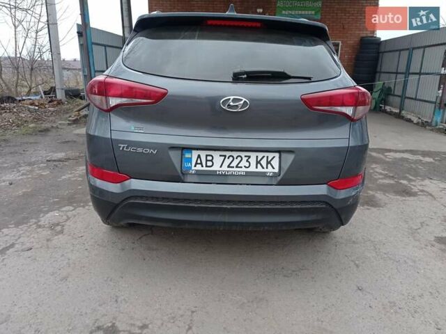 Серый Хендай Туксон, объемом двигателя 2 л и пробегом 128 тыс. км за 16500 $, фото 10 на Automoto.ua