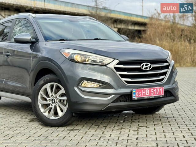 Серый Хендай Туксон, объемом двигателя 2 л и пробегом 183 тыс. км за 13750 $, фото 32 на Automoto.ua