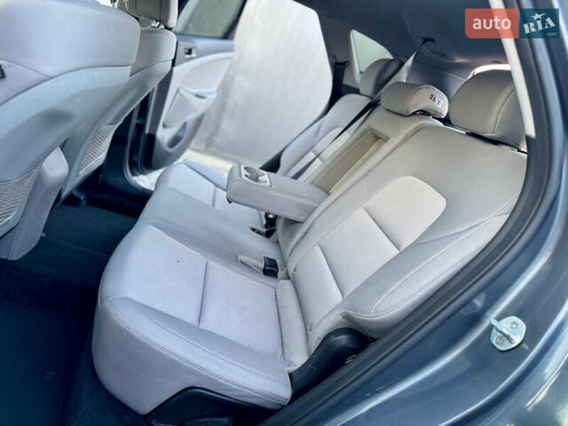 Сірий Хендай Туксон, об'ємом двигуна 2 л та пробігом 184 тис. км за 13950 $, фото 73 на Automoto.ua