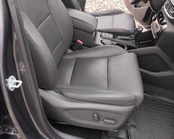 Сірий Хендай Туксон, об'ємом двигуна 2 л та пробігом 62 тис. км за 22800 $, фото 31 на Automoto.ua