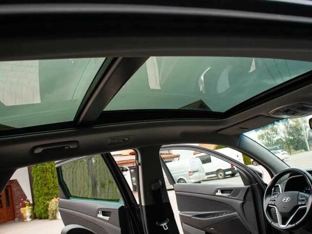 Серый Хендай Туксон, объемом двигателя 1.6 л и пробегом 100 тыс. км за 9900 $, фото 17 на Automoto.ua