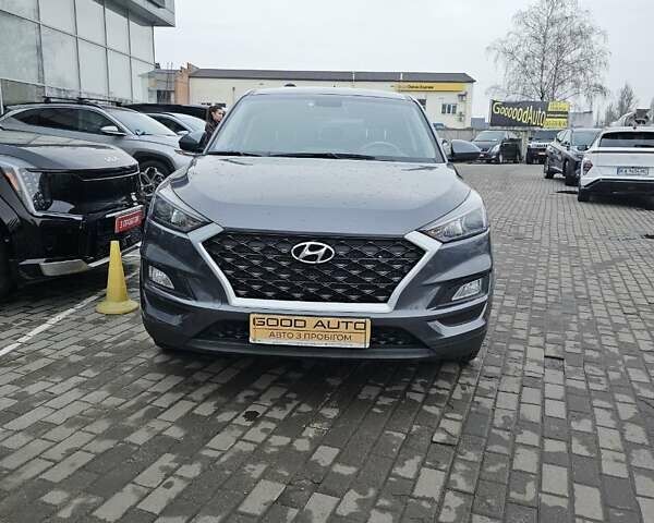 Сірий Хендай Туксон, об'ємом двигуна 2 л та пробігом 136 тис. км за 17300 $, фото 1 на Automoto.ua
