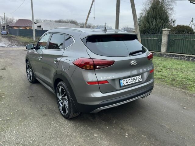 Сірий Хендай Туксон, об'ємом двигуна 2 л та пробігом 103 тис. км за 24700 $, фото 2 на Automoto.ua