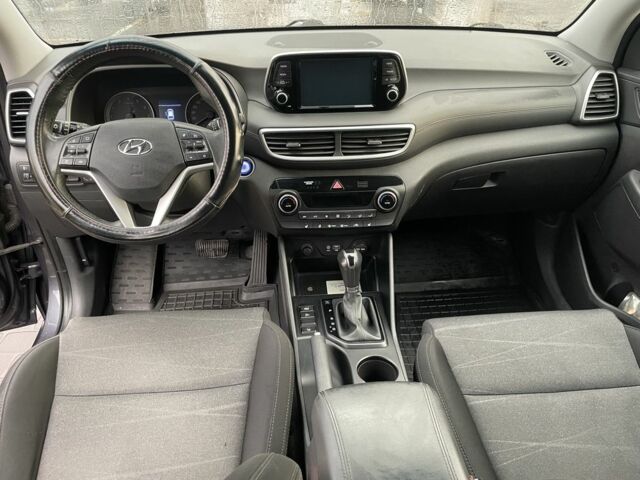 Хендай Туксон 2019 в Коростене на Automoto.ua Серый Хендай Туксон, объемом двигателя 2 л и пробегом 140 тыс. км за 19700 $, фото 4 на Automoto.ua