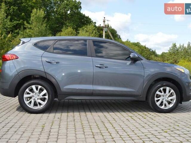 Серый Хендай Туксон, объемом двигателя 2 л и пробегом 168 тыс. км за 16500 $, фото 7 на Automoto.ua