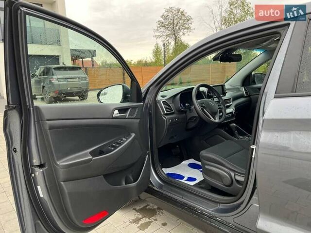 Сірий Хендай Туксон, об'ємом двигуна 2 л та пробігом 124 тис. км за 16480 $, фото 8 на Automoto.ua