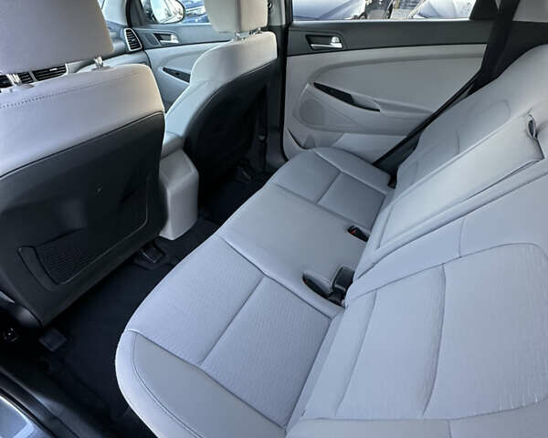 Хендай Туксон 2019 в Ивано-Франковске на Automoto.ua Серый Хендай Туксон, объемом двигателя 2 л и пробегом 86 тыс. км за 17500 $, фото 25 на Automoto.ua