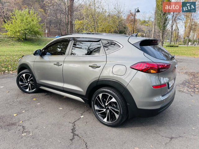 Серый Хендай Туксон, объемом двигателя 2 л и пробегом 130 тыс. км за 22700 $, фото 20 на Automoto.ua