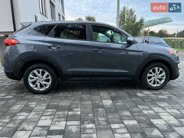 Серый Хендай Туксон, объемом двигателя 2 л и пробегом 204 тыс. км за 17600 $, фото 10 на Automoto.ua