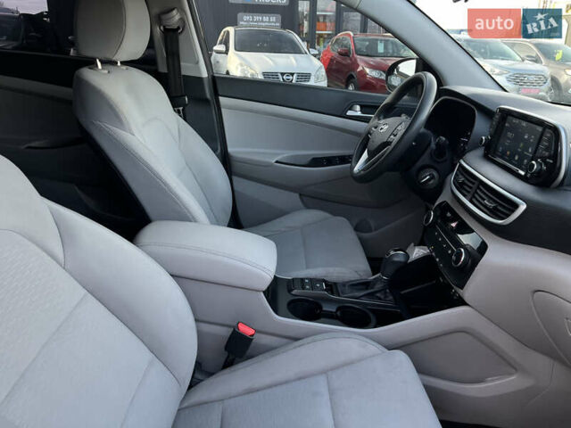 Сірий Хендай Туксон, об'ємом двигуна 0 л та пробігом 69 тис. км за 18350 $, фото 25 на Automoto.ua