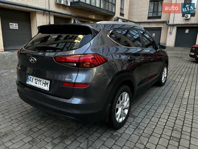 Сірий Хендай Туксон, об'ємом двигуна 2 л та пробігом 97 тис. км за 22000 $, фото 3 на Automoto.ua