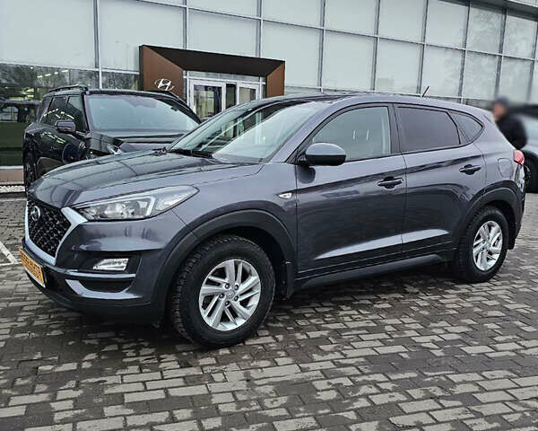 Сірий Хендай Туксон, об'ємом двигуна 2 л та пробігом 136 тис. км за 17300 $, фото 3 на Automoto.ua