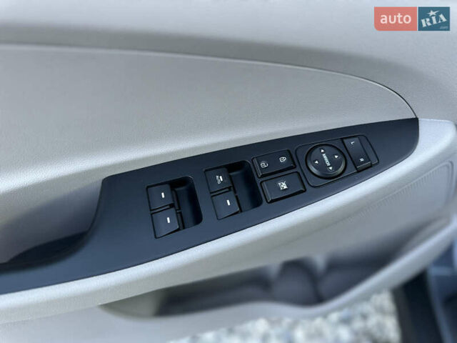 Хендай Туксон 2019 в Ивано-Франковске на Automoto.ua Серый Хендай Туксон, объемом двигателя 2 л и пробегом 86 тыс. км за 17500 $, фото 17 на Automoto.ua