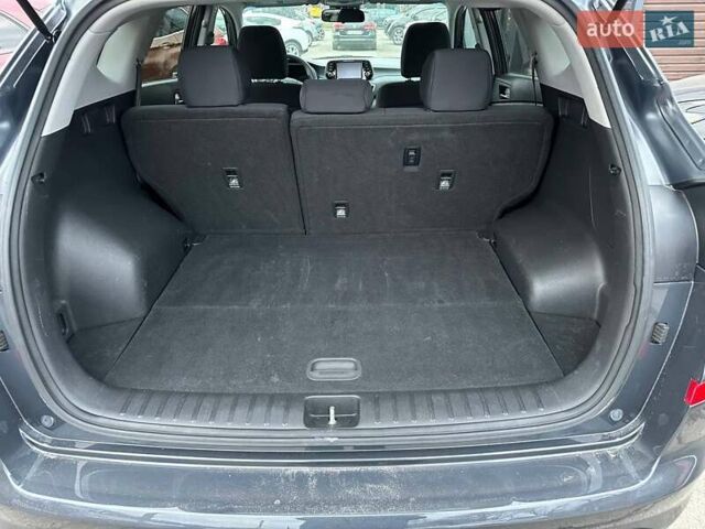 Сірий Хендай Туксон, об'ємом двигуна 2 л та пробігом 120 тис. км за 15999 $, фото 17 на Automoto.ua