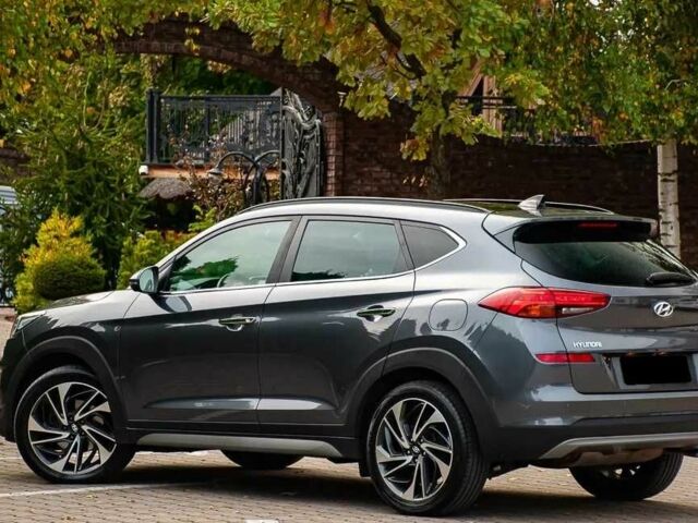 Серый Хендай Туксон, объемом двигателя 1.6 л и пробегом 100 тыс. км за 9900 $, фото 12 на Automoto.ua