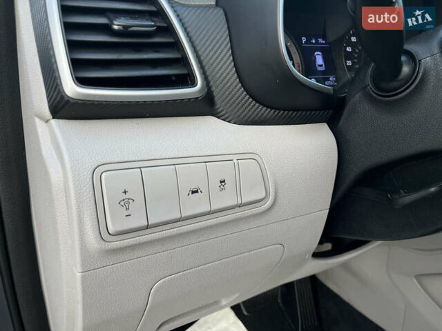 Сірий Хендай Туксон, об'ємом двигуна 0 л та пробігом 69 тис. км за 18350 $, фото 12 на Automoto.ua