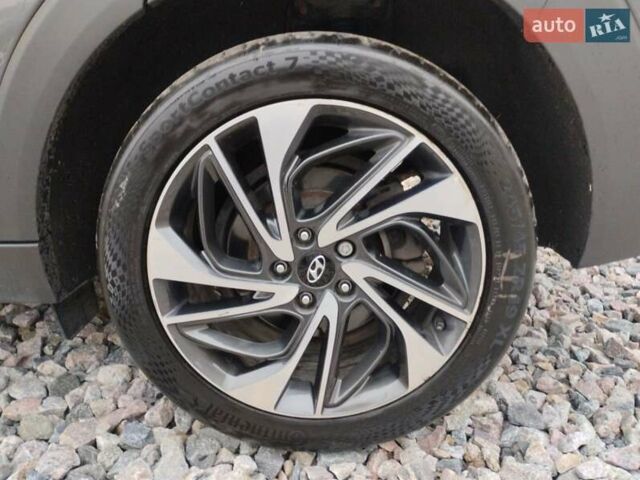 Сірий Хендай Туксон, об'ємом двигуна 2 л та пробігом 62 тис. км за 22800 $, фото 15 на Automoto.ua