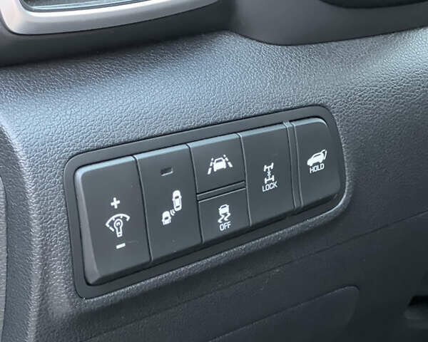 Серый Хендай Туксон, объемом двигателя 2.36 л и пробегом 85 тыс. км за 22500 $, фото 11 на Automoto.ua