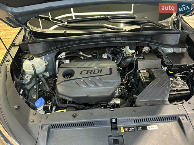 Серый Хендай Туксон, объемом двигателя 1.6 л и пробегом 147 тыс. км за 20500 $, фото 48 на Automoto.ua