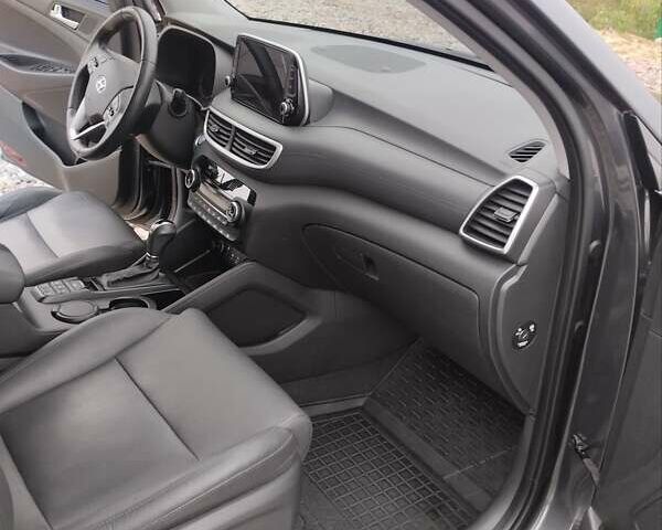 Сірий Хендай Туксон, об'ємом двигуна 2 л та пробігом 62 тис. км за 22800 $, фото 33 на Automoto.ua