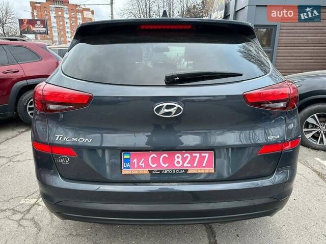 Серый Хендай Туксон, объемом двигателя 2 л и пробегом 120 тыс. км за 16500 $, фото 2 на Automoto.ua