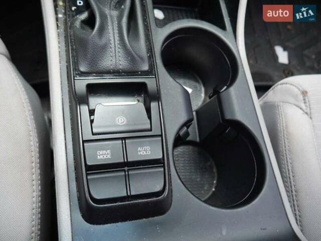 Сірий Хендай Туксон, об'ємом двигуна 2.4 л та пробігом 103 тис. км за 3100 $, фото 24 на Automoto.ua