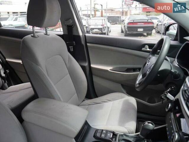 Сірий Хендай Туксон, об'ємом двигуна 2.4 л та пробігом 103 тис. км за 3100 $, фото 13 на Automoto.ua